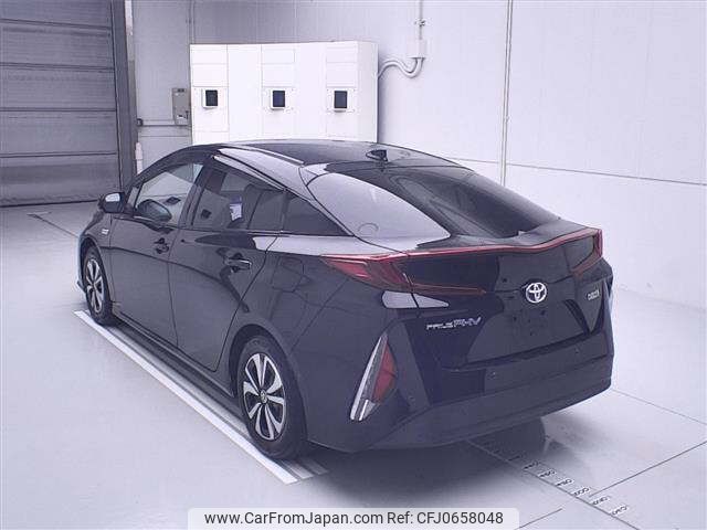 toyota prius-phv 2018 -TOYOTA--Prius PHV ZVW52-3071698---TOYOTA--Prius PHV ZVW52-3071698- image 2