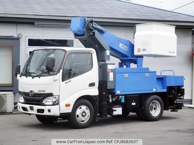 hino dutro 2019 GOO_NET_EXCHANGE_0403732A30230615W001 image 1