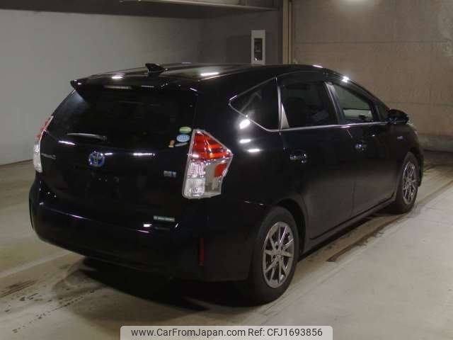toyota prius-α 2017 CFJ1693856 image 2