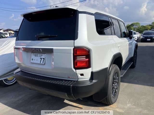 toyota land-cruiser-wagon 2024 CFJ1620410 image 2