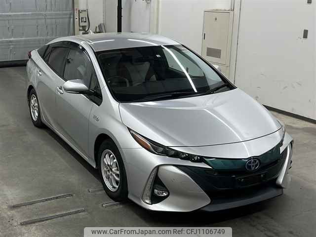 toyota prius-phv 2018 -TOYOTA--Prius PHV ZVW52-3080340---TOYOTA--Prius PHV ZVW52-3080340- image 1