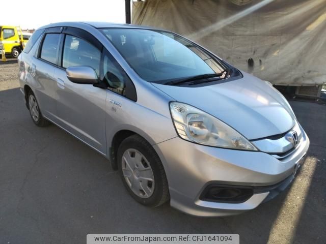 honda fit-shuttle-hybrid 2014 CFJ1641094 image 2