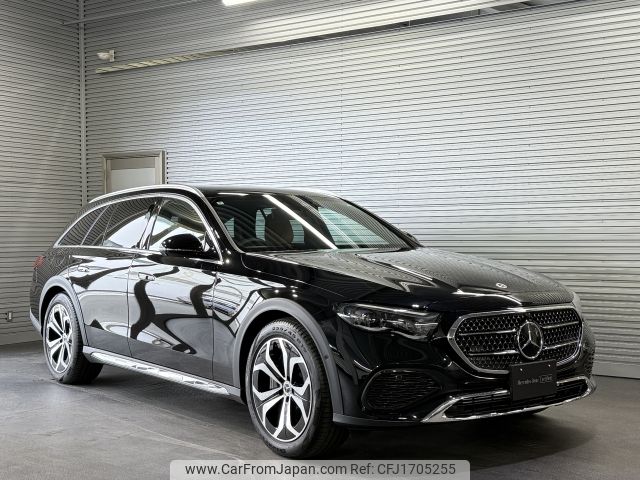 mercedes-benz e-class-station-wagon 2024 CFJ1705255 image 1
