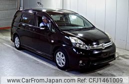 toyota isis 2013 CFJ1461009