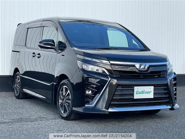 2017 Toyota Voxy DBA-ZRR80W - Car Price $13,830