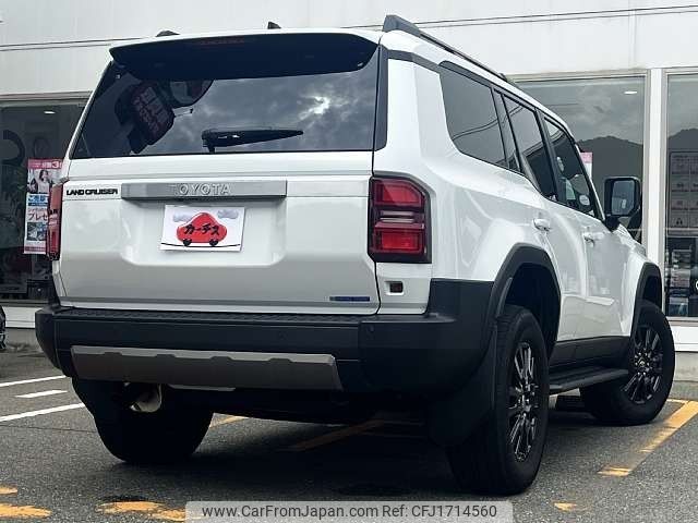 toyota land-cruiser-wagon 2024 CFJ1714560 image 2