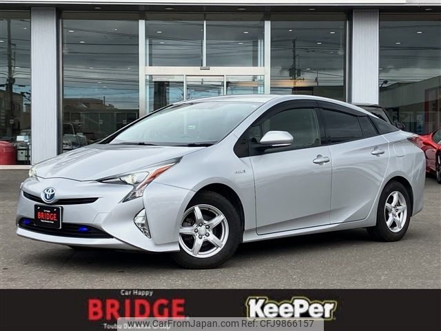 toyota prius 2017 -TOYOTA--Prius DAA-ZVW55--ZVW55-8044422---TOYOTA--Prius DAA-ZVW55--ZVW55-8044422- image 1