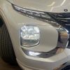 mitsubishi outlander-phev 2023 CFJ1598579 image 14
