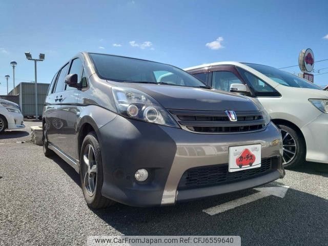 toyota isis 2010 CFJ6559640 image 1
