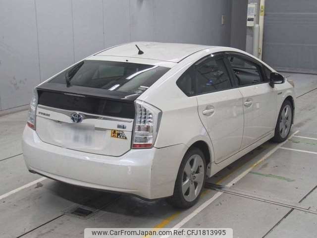 toyota prius 2011 CFJ1813995 image 2