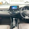 toyota c-hr 2017 quick_quick_DAA-ZYX10_ZYX10-2073566 image 8