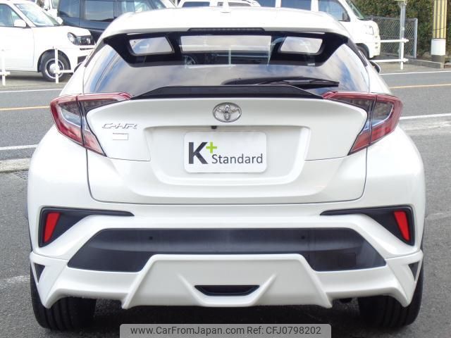 toyota c-hr 2019 quick_quick_DBA-NGX10_NGX10-2009216 image 2