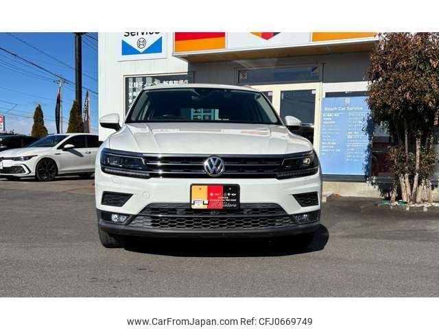 volkswagen tiguan 2017 -VOLKSWAGEN--VW Tiguan ABA-5NCZE--WVGZZZ5NZJW316662---VOLKSWAGEN--VW Tiguan ABA-5NCZE--WVGZZZ5NZJW316662- image 2