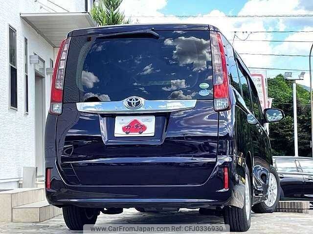 toyota noah 2016 504928-924810 image 2