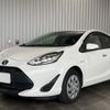 toyota aqua 2018 -TOYOTA--AQUA NHP10--NHP10-6716732---TOYOTA--AQUA NHP10--NHP10-6716732- image 1