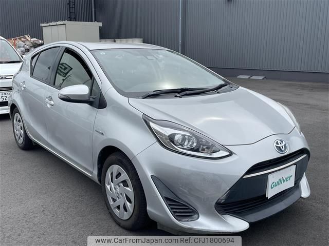 toyota aqua 2017 CFJ1800694 image 1