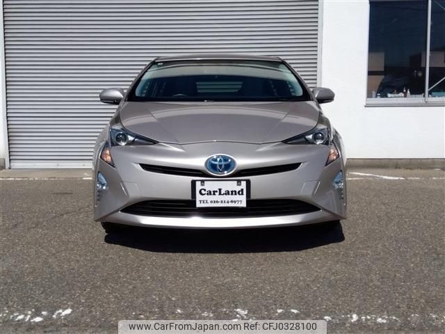 toyota prius 2016 -TOYOTA--Prius DAA-ZVW55--ZVW55-8031408---TOYOTA--Prius DAA-ZVW55--ZVW55-8031408- image 2