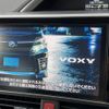 toyota voxy 2017 quick_quick_ZRR80W_ZRR80-0334762 image 3