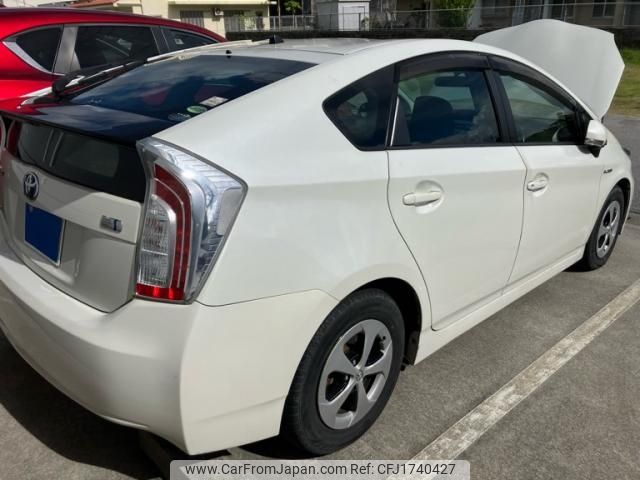 toyota prius 2014 CFJ1740427 image 2