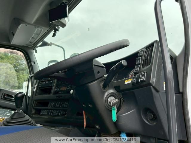 isuzu giga 2019 CFJ1784413 image 2