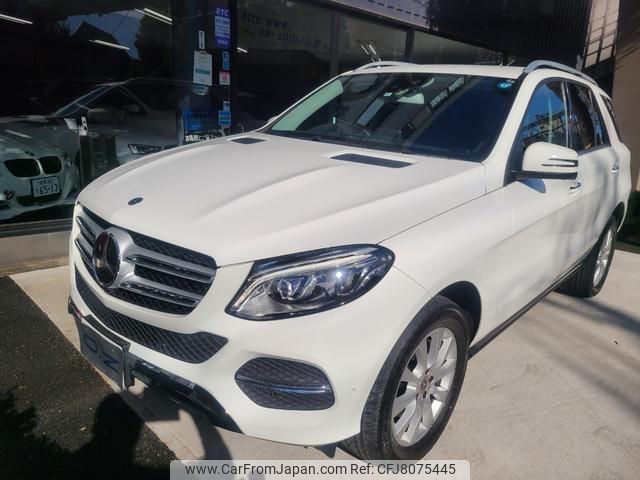 mercedes-benz gle-class 2018 GOO_JP_700957089930221205001 image 1