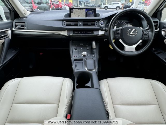 lexus ct 2018 -LEXUS--Lexus CT DAA-ZWA10--ZWA10-2327992---LEXUS--Lexus CT DAA-ZWA10--ZWA10-2327992- image 2