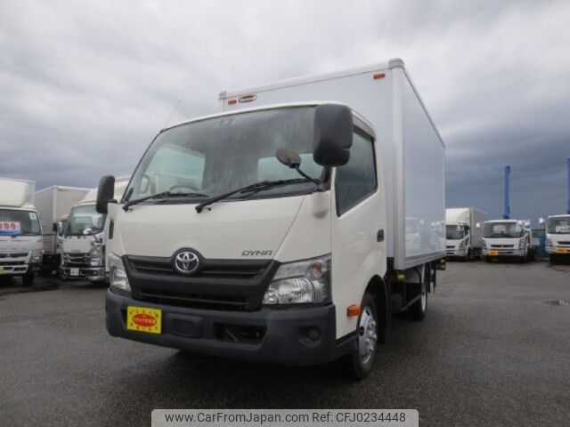 toyota dyna-truck 2018 -TOYOTA--Dyna TPG-XZU700--XZU700-0008215---TOYOTA--Dyna TPG-XZU700--XZU700-0008215- image 1