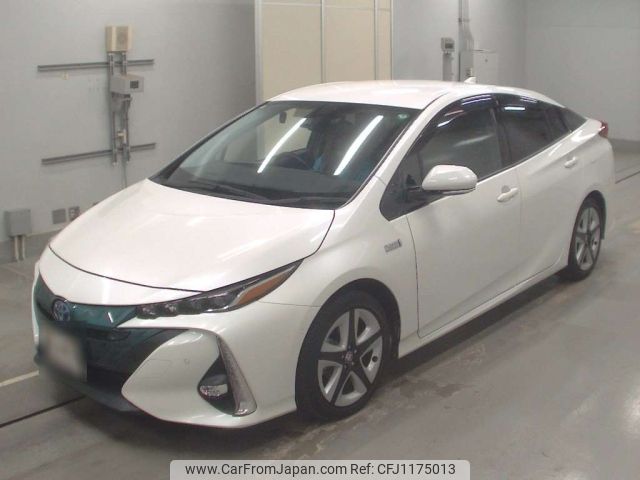 toyota prius-phv 2018 -TOYOTA--Prius PHV ZVW52-3099933---TOYOTA--Prius PHV ZVW52-3099933- image 1
