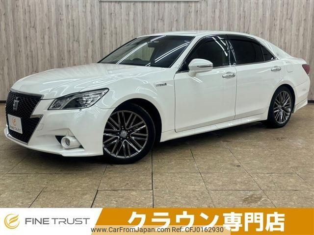 toyota crown 2013 -TOYOTA--Crown DAA-AWS210--AWS210-6039621---TOYOTA--Crown DAA-AWS210--AWS210-6039621- image 1