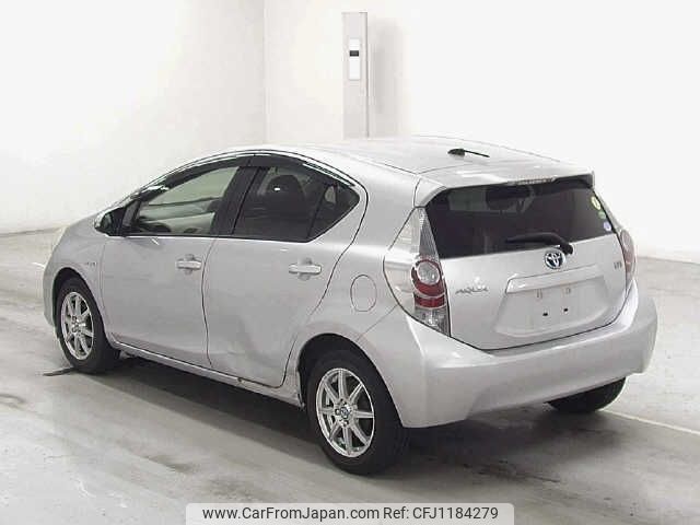 toyota aqua 2013 -TOYOTA--AQUA NHP10--2257368---TOYOTA--AQUA NHP10--2257368- image 2