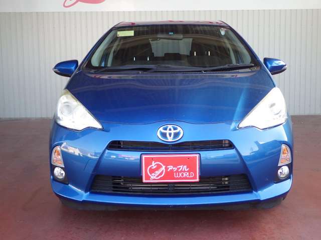 toyota aqua 2012 CFJ0786633 image 2