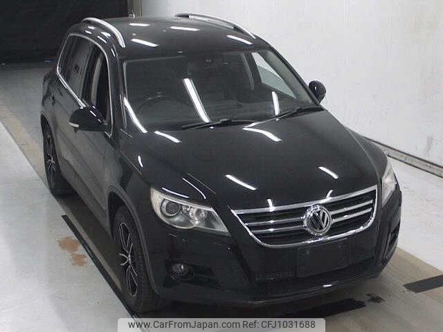 volkswagen tiguan 2009 -VOLKSWAGEN--VW Tiguan 5NCAW-9W091661---VOLKSWAGEN--VW Tiguan 5NCAW-9W091661- image 1