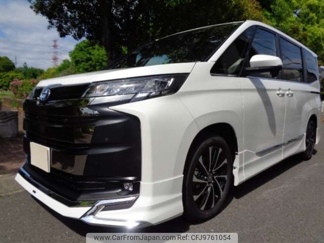 toyota noah 2024 -TOYOTA 【岐阜 303ﾃ 1】--Noah 6AA-ZWR90W--ZWR90W-0175000---TOYOTA 【岐阜 303ﾃ 1】--Noah 6AA-ZWR90W--ZWR90W-0175000- image 1