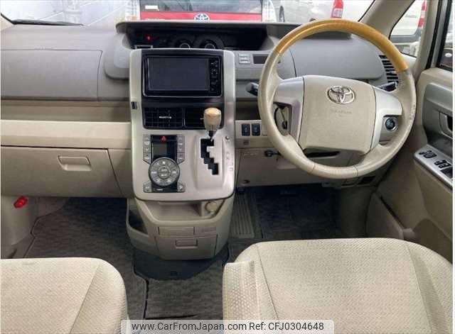 toyota noah 2010 NIKYO_KK41732 image 2