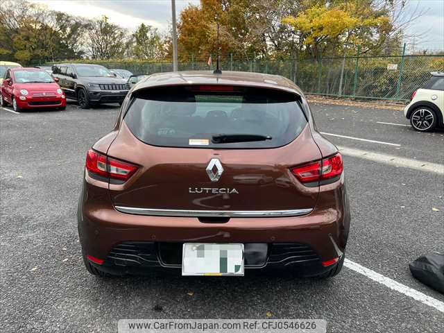 renault lutecia 2014 NIKYO_GL58977 image 2