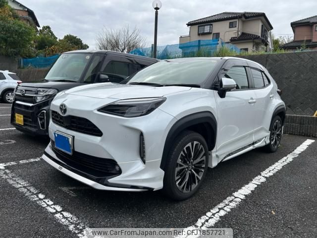 toyota yaris-cross 2024 CFJ1857721 image 1
