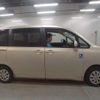 toyota voxy 2011 CFJ1748364 image 8