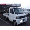 mitsubishi minicab-truck 2002 GOO_JP_700100260830250702001 image 6
