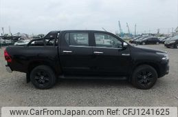 toyota hilux 2022 NIKYO_WW29641
