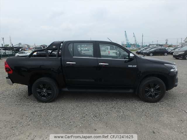 toyota hilux 2022 NIKYO_WW29641 image 1