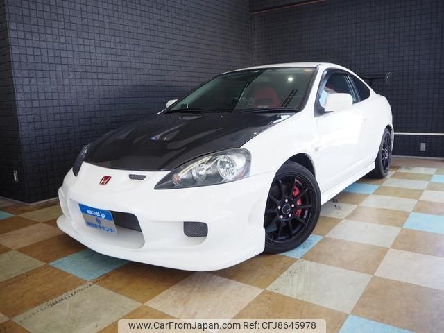 It's a 4 Wheel Drive 1994 Honda Integra ZX-i This is a rare