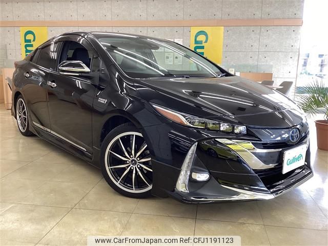 toyota prius-phv 2017 -TOYOTA--Prius PHV DLA-ZVW52--ZVW52-3039873---TOYOTA--Prius PHV DLA-ZVW52--ZVW52-3039873- image 1