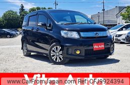 honda freed-spike-hybrid 2013 quick_quick_GP3_GP3-3007451