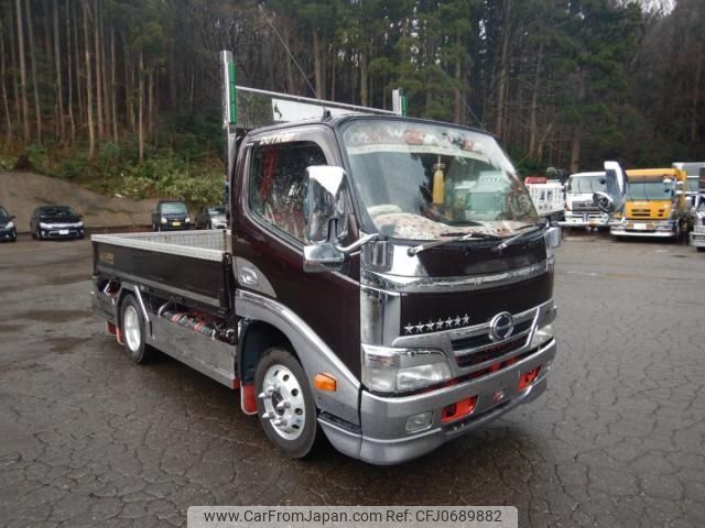 hino dutro 2010 CFJ0689882 image 1