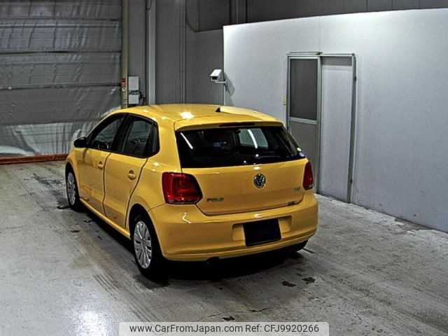 volkswagen polo 2011 -VOLKSWAGEN--VW Polo 6RCBZ-WVWZZZ6RZBU067228---VOLKSWAGEN--VW Polo 6RCBZ-WVWZZZ6RZBU067228- image 2