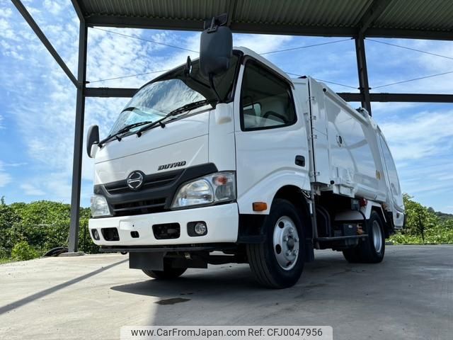 hino dutro 2015 GOO_NET_EXCHANGE_0401987A30240726W001 image 1