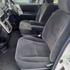 toyota noah 2013 -TOYOTA--Noah DBS-ZRR75G--ZRR75-0109983---TOYOTA--Noah DBS-ZRR75G--ZRR75-0109983- image 32