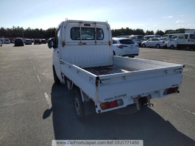 nissan clipper-truck 2011 CFJ1771450 image 2