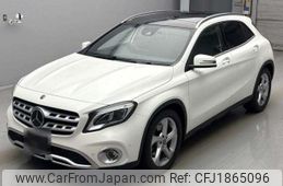 mercedes-benz gla-class 2018 CFJ1865096