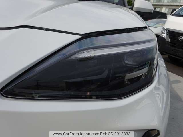 toyota yaris-cross 2025 CFJ0913333 image 2